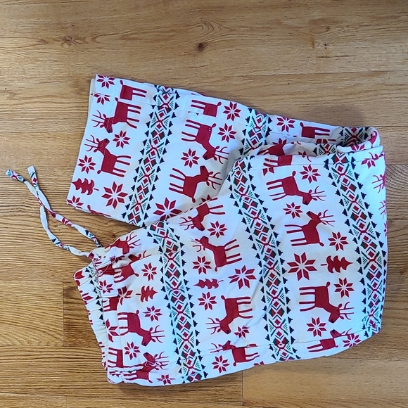 Happy Hanna's Christmas pajamas - Picture 1 of 2